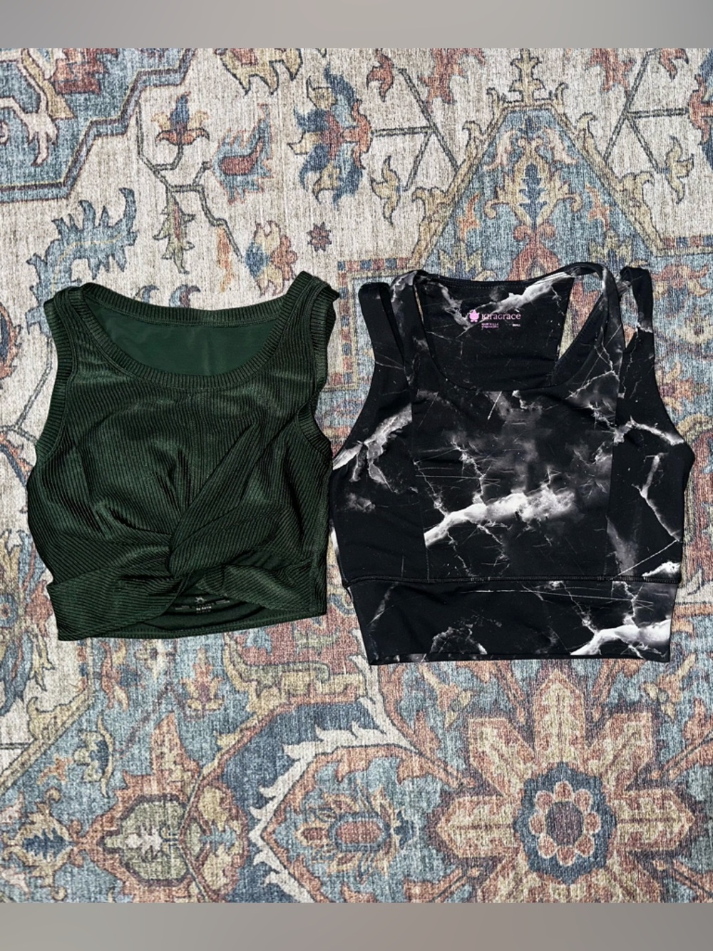 Small Kiragrace / Medium aerie Offline sport bra workout top lot